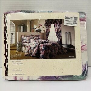 NIP JC Penney By Design Reflections Queen Flat Sheets Size 90” X 102”
